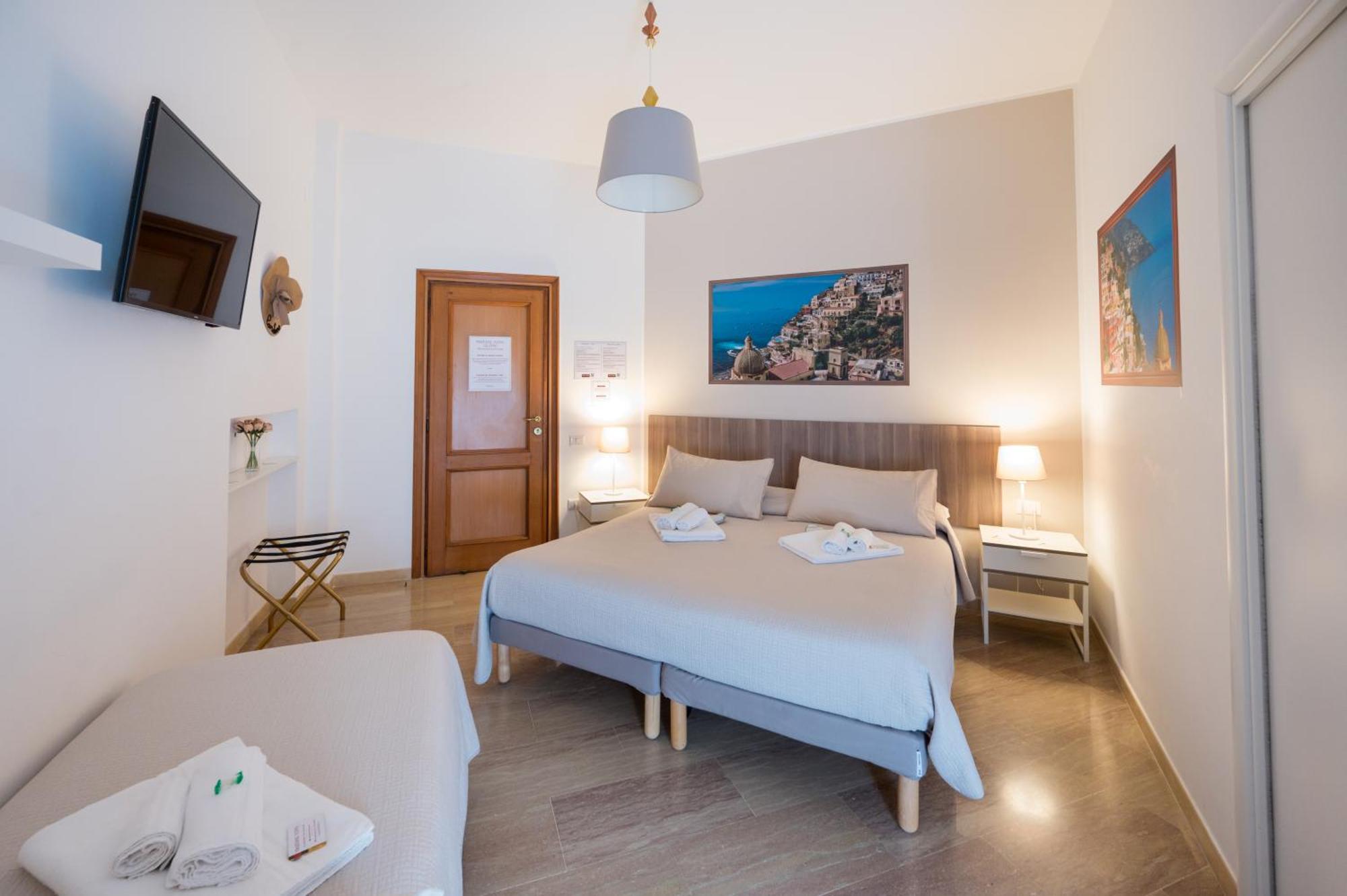 Panoramic Rooms Salerno Exterior photo