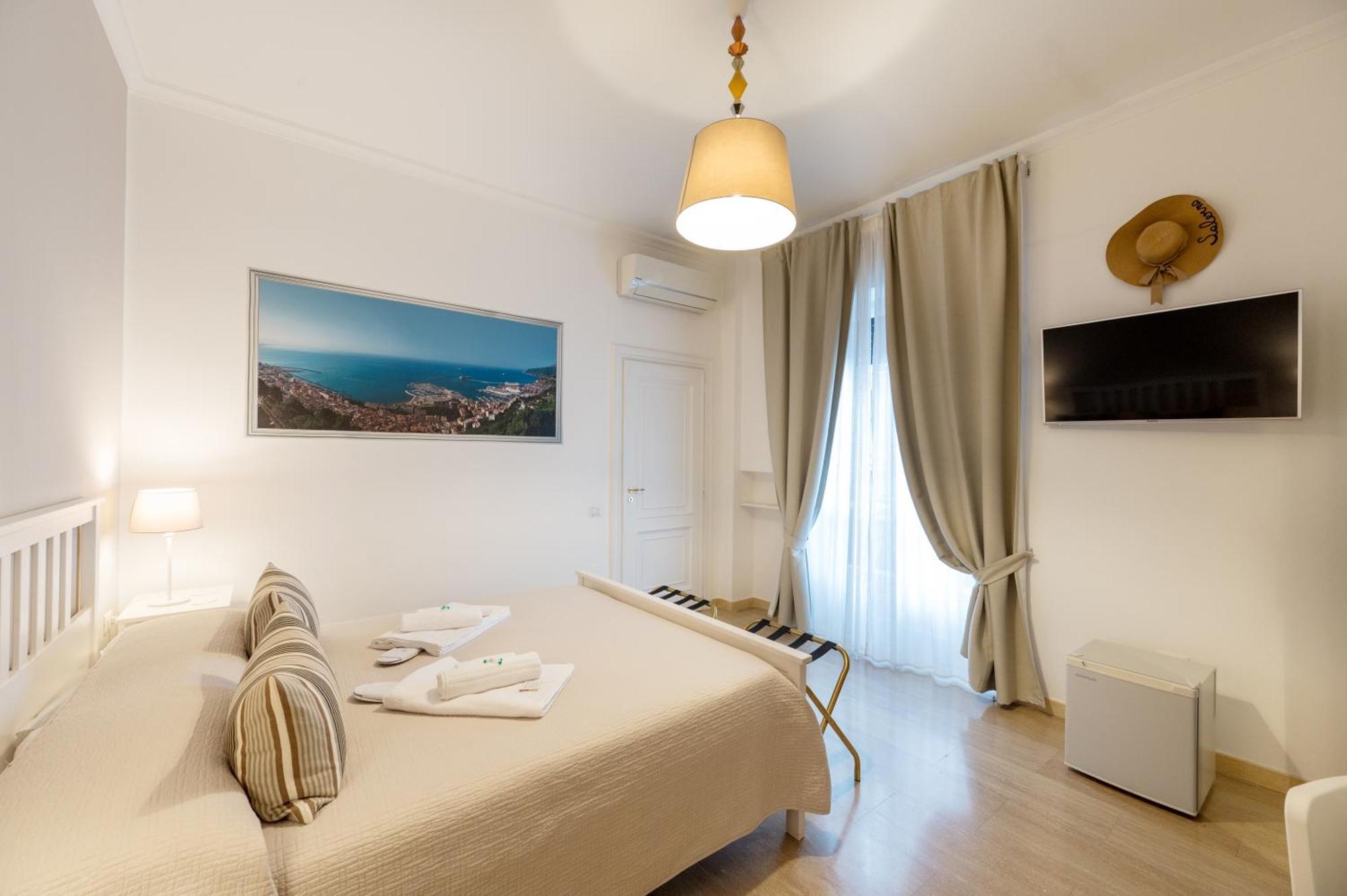 Panoramic Rooms Salerno Exterior photo